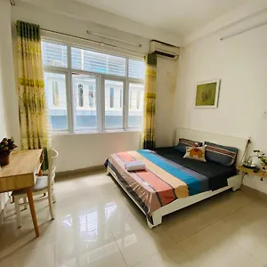 2* Guest house Feli - Close To Landmark 81